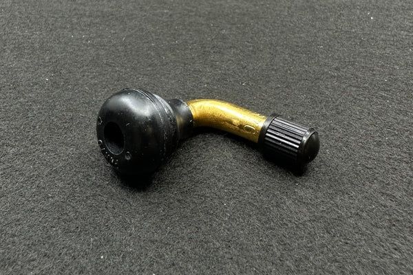 Universal Tire Valve 90°