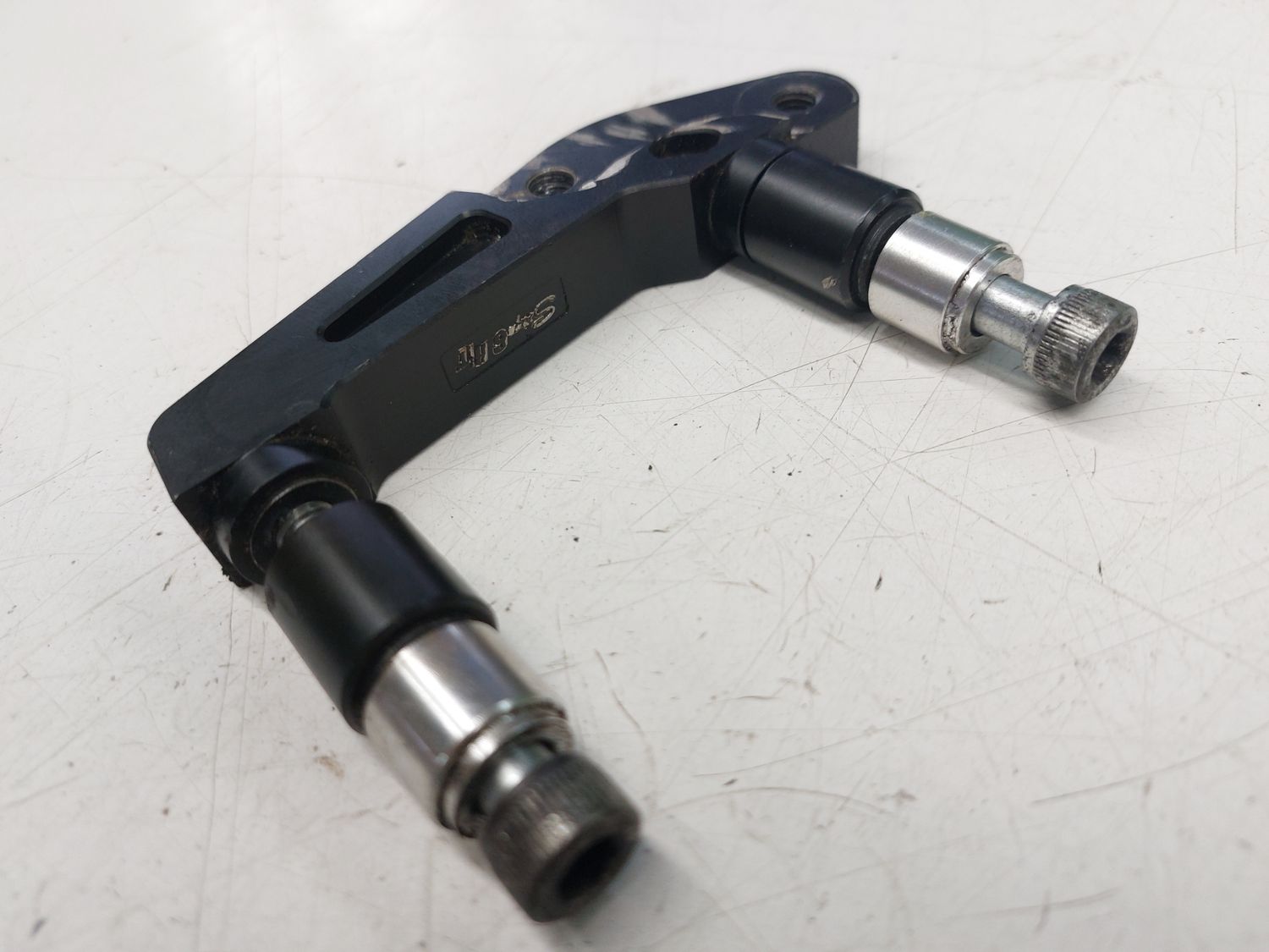 Stage6 R/T Adaptor for 4-Piston Brake Caliper (Front)   (USAGER)