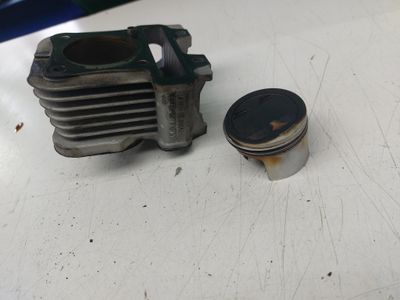 Cylinder kit Malossi 79cc (2V-4V, IGET) Piaggio 4T