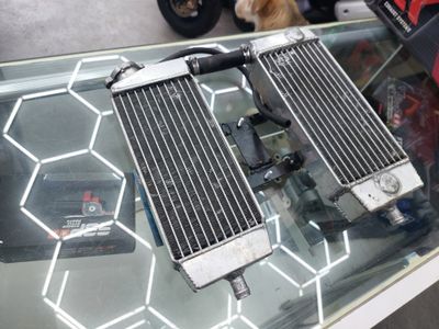 Radiateur  double bolt on bws 2002-2011 (usager)