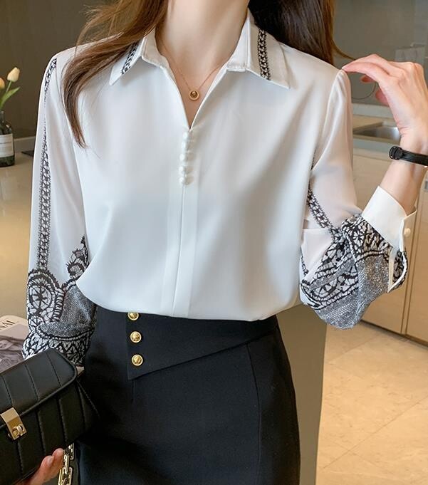 Amazing Women Blouse Printed Collar &amp; Sleeves