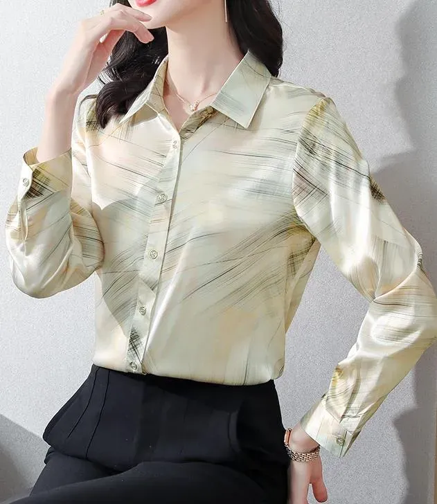 Elegant Fashionable Woman Shirt Gentle Strips