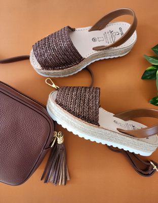 Designs - Double Yute