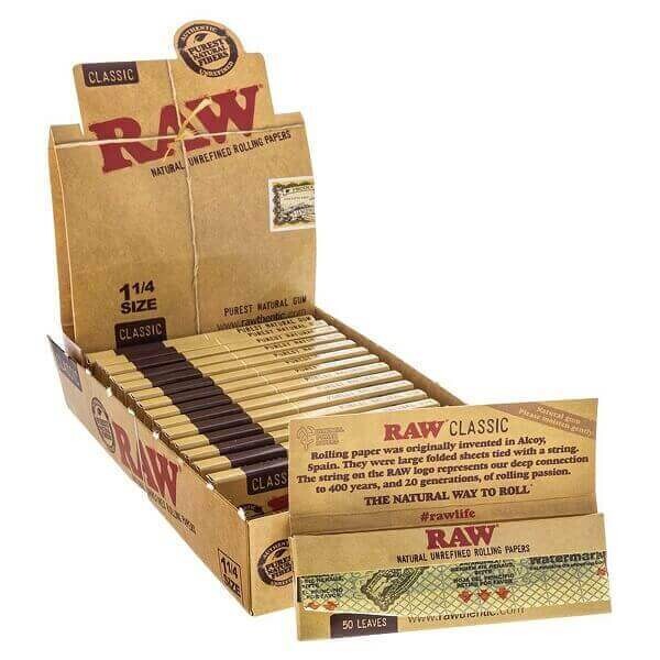 RAW Classic Rolling Papers | 1 1/4