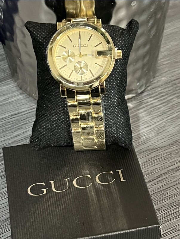 GG Watch - Gold