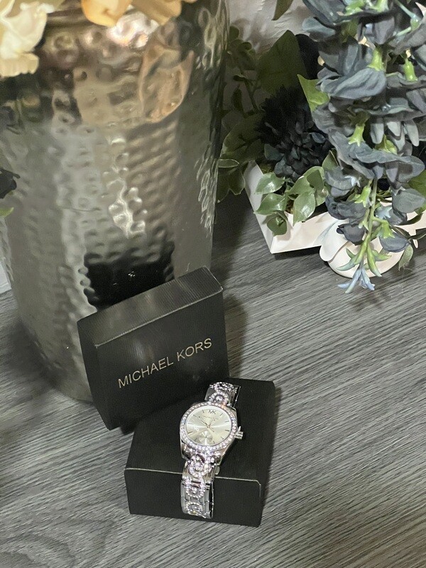 MKK Watch - Silver 