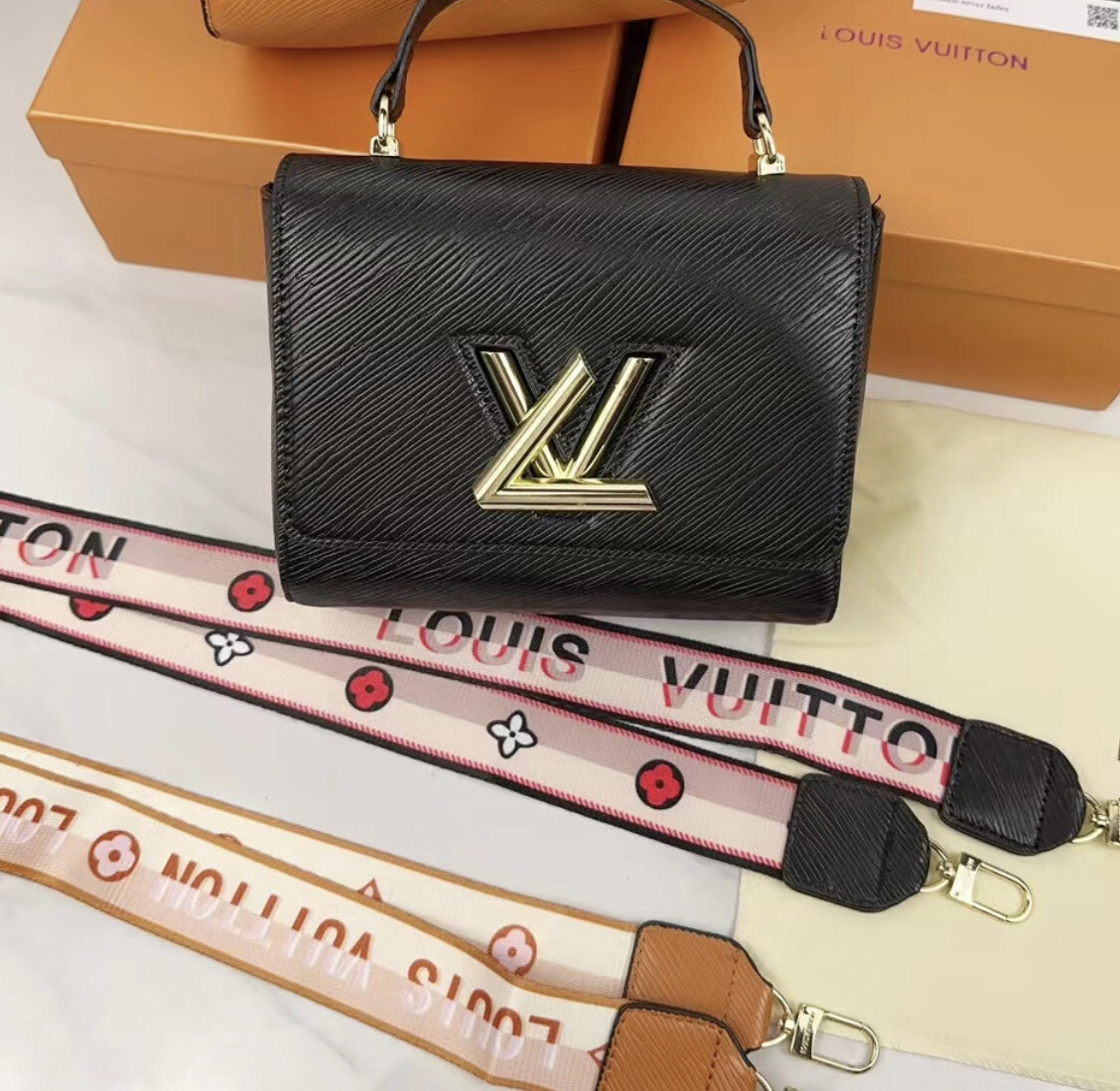 LV Twist MM - Black
