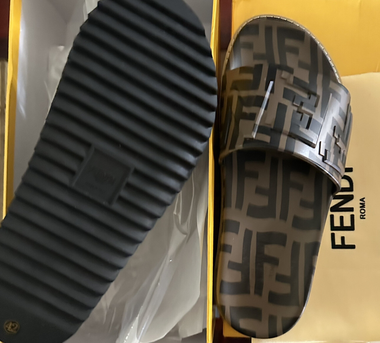 Fendi Slides