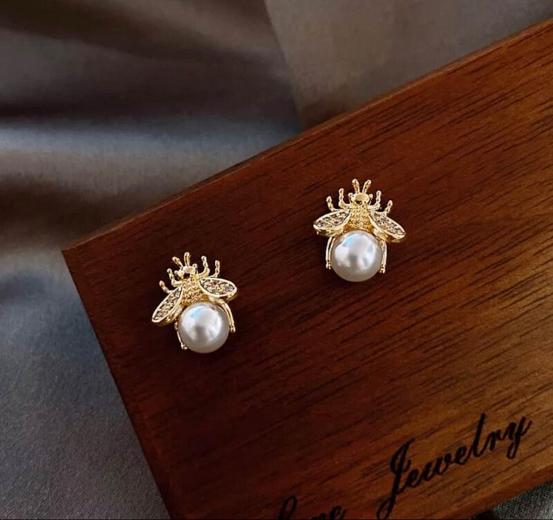 Mini Pretty Pearl Earrings