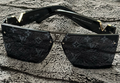 LV Graphic