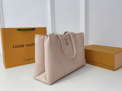 Pink LV Purse With Wallet