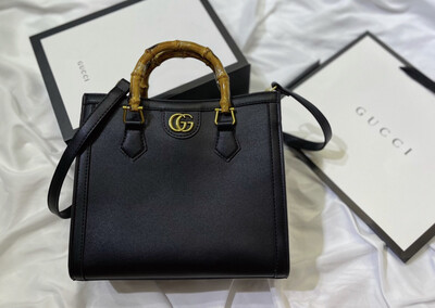 Gucci Black With Wood Handle With Wallet