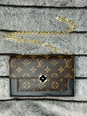 LV Boxy Black / Original