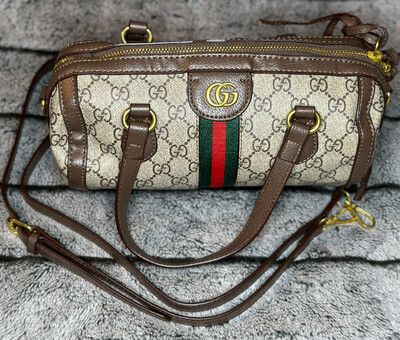 Gucci Cross