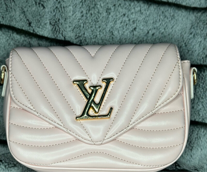 LV Cross - Pink
