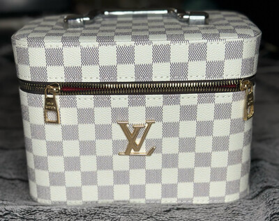 LV Checker Vanity
