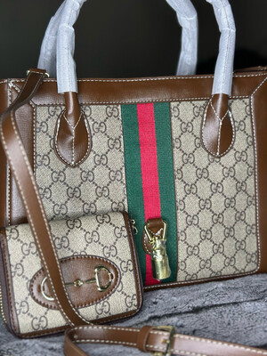 Gucci Purse With Wallet