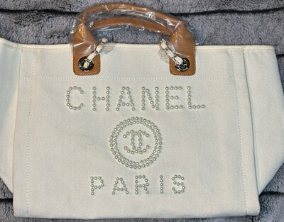 Chanel Pearly