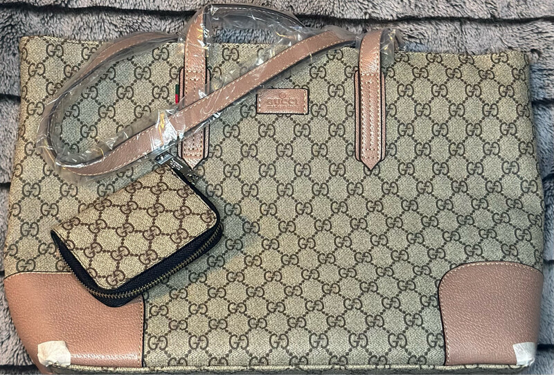 Gucci Larger With Wallet