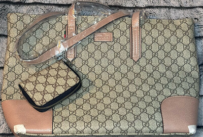 Gucci Larger With Wallet