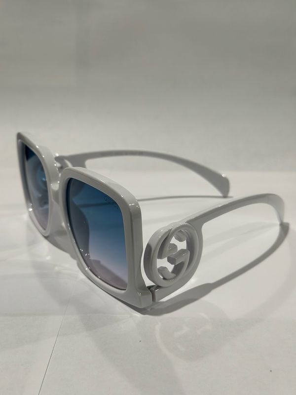 Gucci White