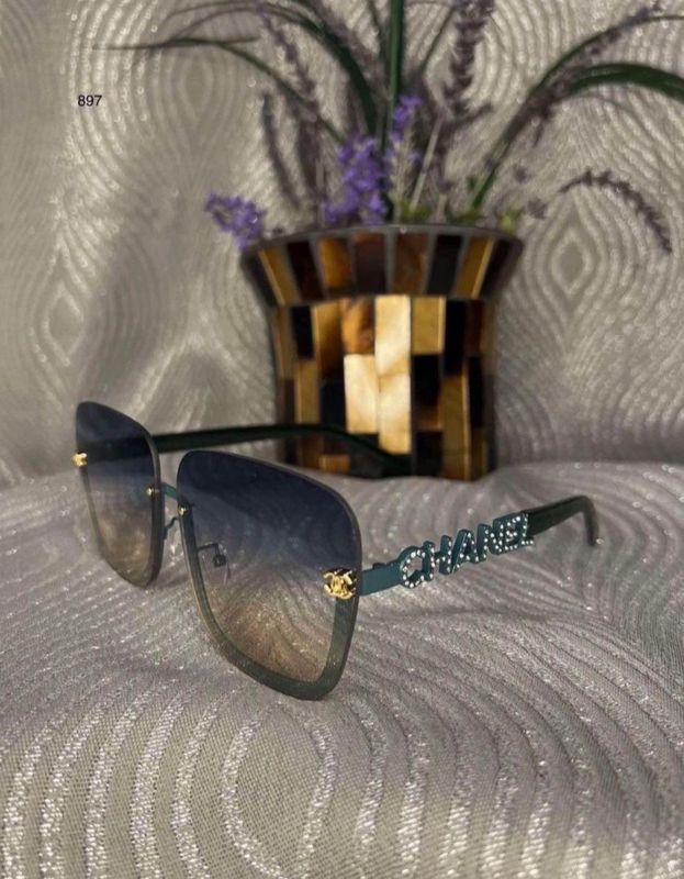 Chanel Green Bling