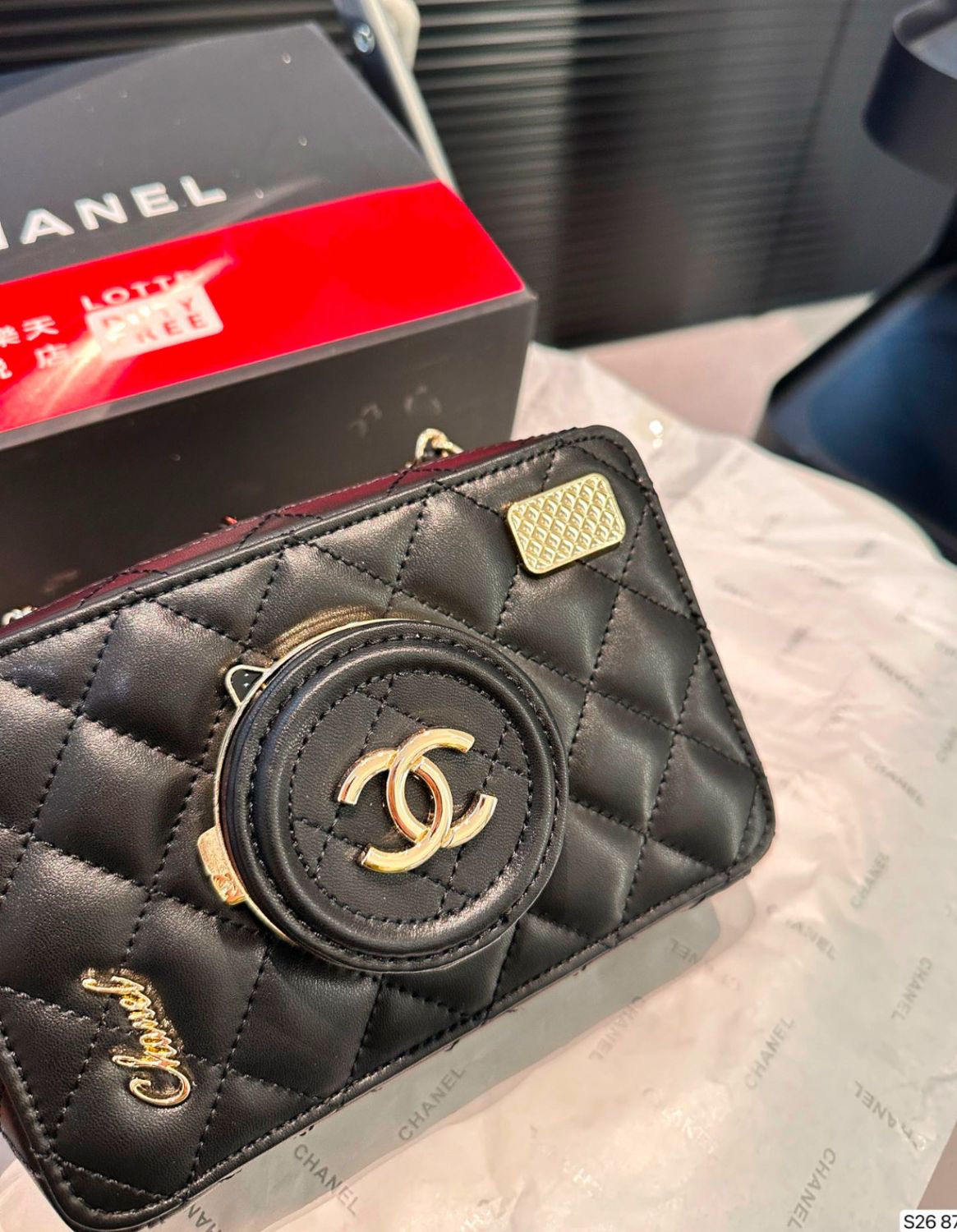 1-1 Chanel Camera Purse