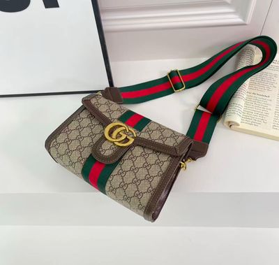 Gucci With Wallet