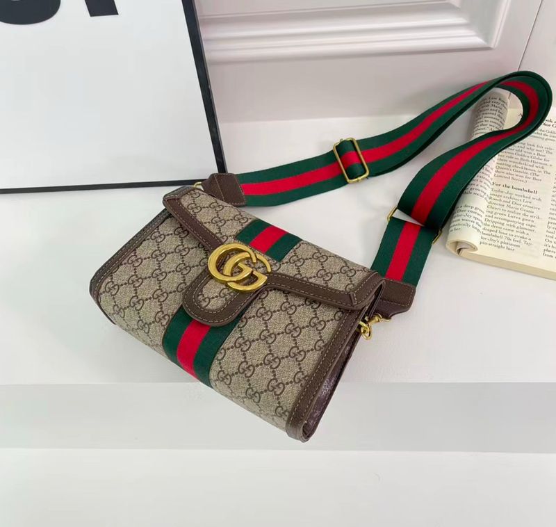 Gucci With Wallet