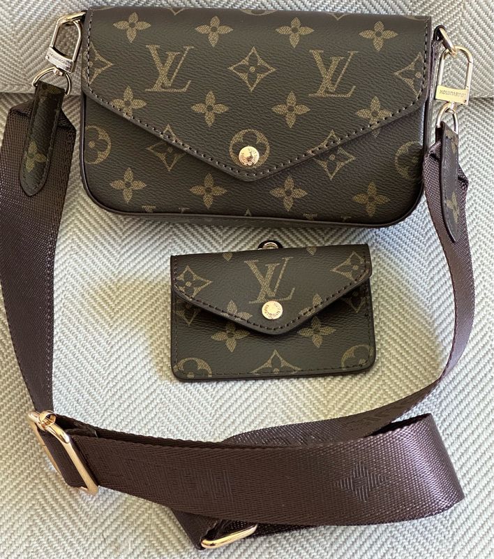 LV Cross With Wallet