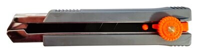CUTTER SUPER PROFESSIONALE IN ABS GOMMATO CON ROTELLA 25 MM