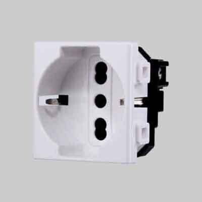 PRESA ITALIANA/TEDESCA &#39;SOLAR&#39; 10/16A 250V - 2P+T