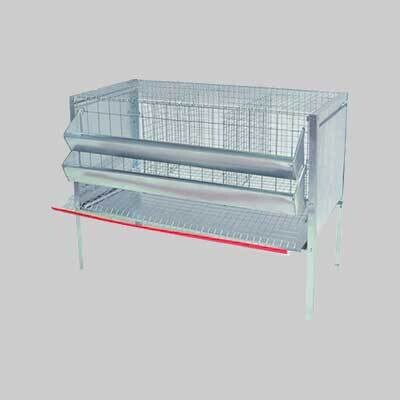 GABBIA PER GALLINE OVAIOLE quattro celle per 16/20 capi cm 207x50x80h s/piedi con abb. a canna