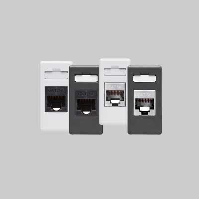 PRESA TELEFONICA RJ45 CAT 5E &#39;SISTEM&#39; FTP - Bianco