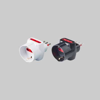 ADATTATORE TRIPLO CON PROTEZIONE SCHUKO/BIVALENTE 10A ROSI 2P+T - prese 10/16A 2P+T, Col. Bianco