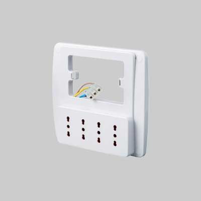 MULTIPRESA DA PARETE EMILIA SMART ROSI 4 Prese 2P+T 10/16A - Col. Bianco