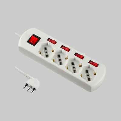 MULTIPRESA CON INTERRUTTORI INDIPENDENTI 4 posti