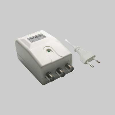 ALIMENTATORE PER AMPLIFICATORE D&#39;ANTENNA 1 Ingresso - 1 Uscita