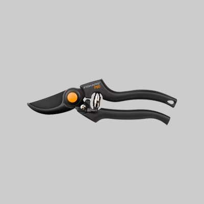 FORBICI DA POTA BYPASS &#39;GARDEN PRO P90&#39; FISKARS 23 cm