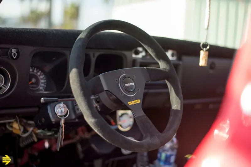 MOMO 69 STEERING WHEEL