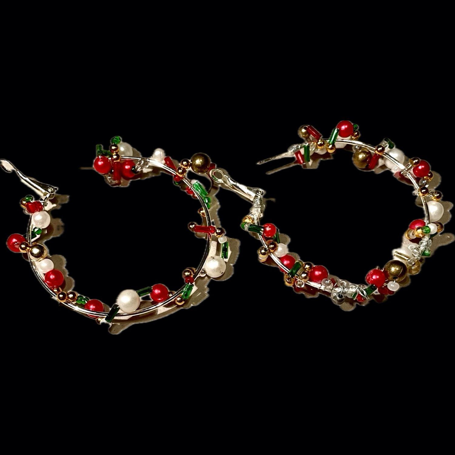 Christmas Bead Hoop Earrings #CMSEAR1