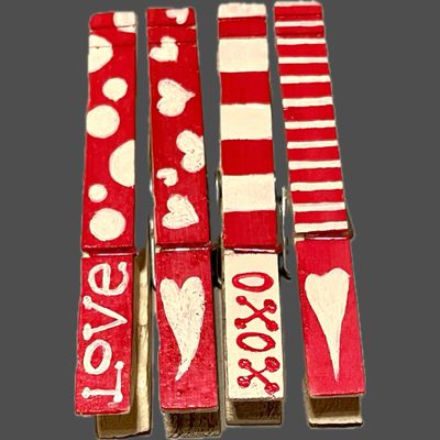 Clothespin Clips, Love &amp; Kisses