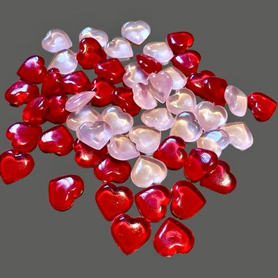 Plastic Hearts / 12 per bag Plastic Hearts / 12 per bag