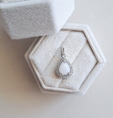 Ciondolo Goccia di Diamante