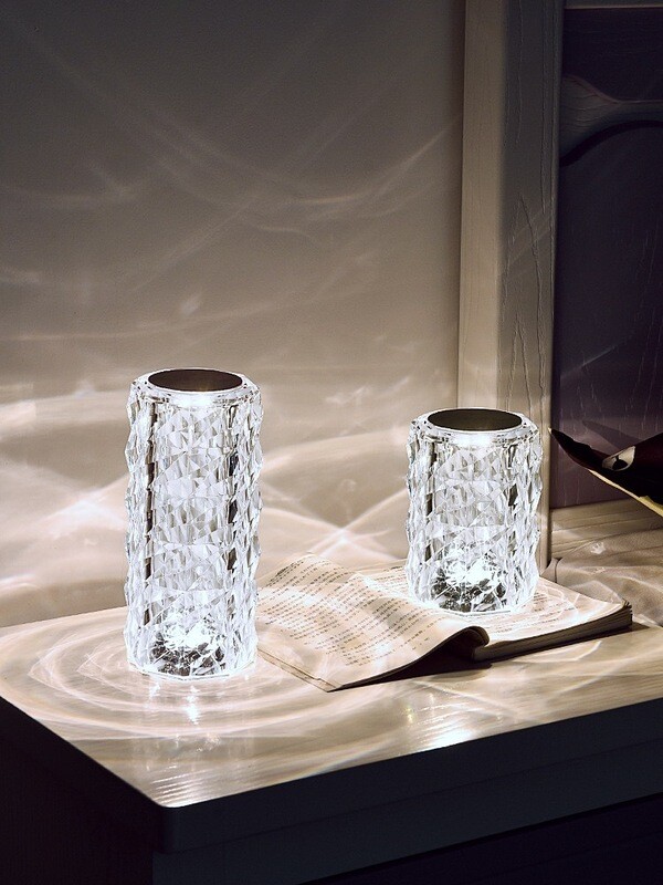 Diamond Rose Crystal Lamp
