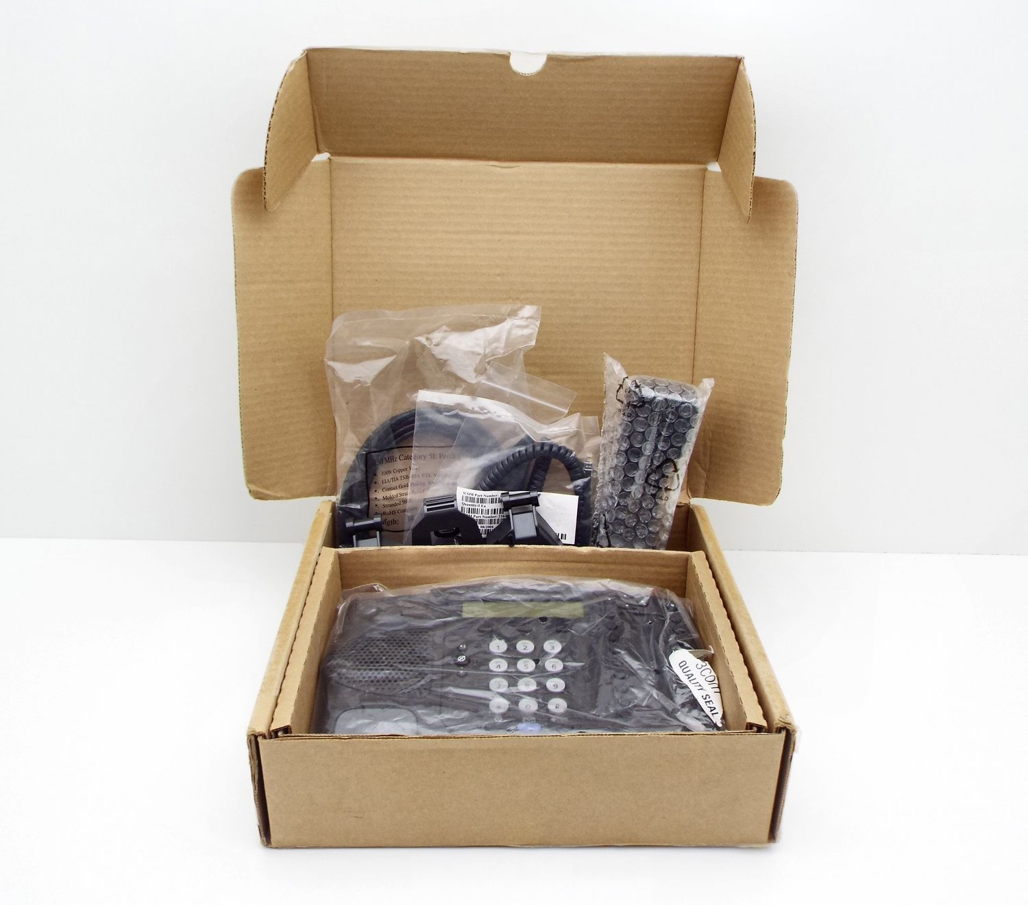 NEW 3COM NBX 3102 3C10402A 18 BUTTON POE IP PHONE OPEN BOX NEW 3COM NBX 3102 3C10402A 18 BUTTON POE IP PHONE OPEN BOX