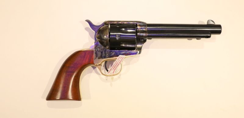 Uberti Revolver 1873 Cattleman Quick Draw | Kal: 9x19 | LL: 5 1/2 Uberti Revolver 1873 Cattleman Quick Draw | Kal: 9x19 | LL: 5 1/2"