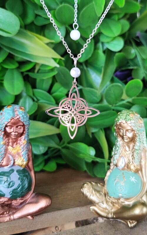 "Noeud de Sorcière" et Howlite