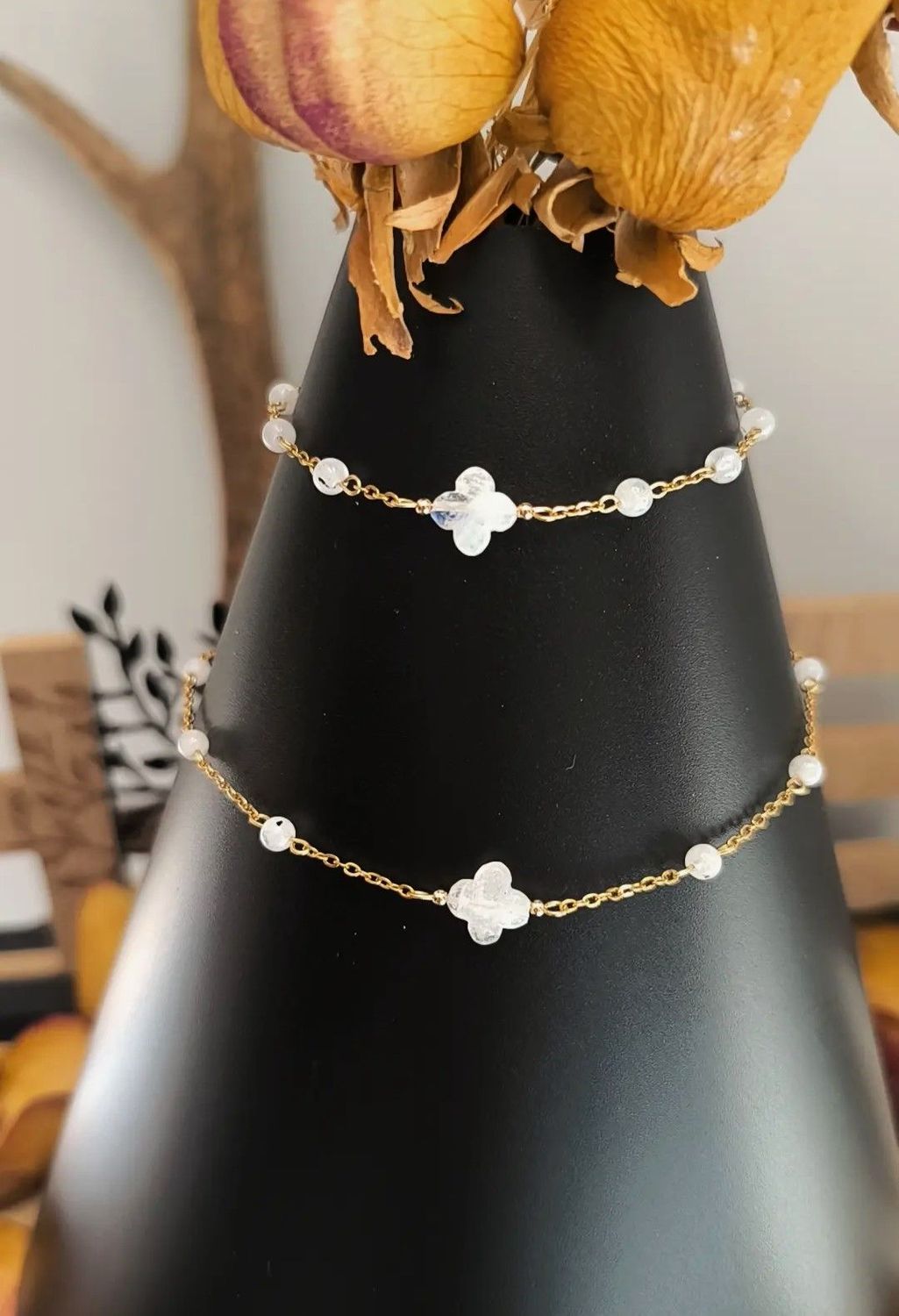 Bracelet "Amalya" en Pierre de Lune et Acier Inoxydable Doré