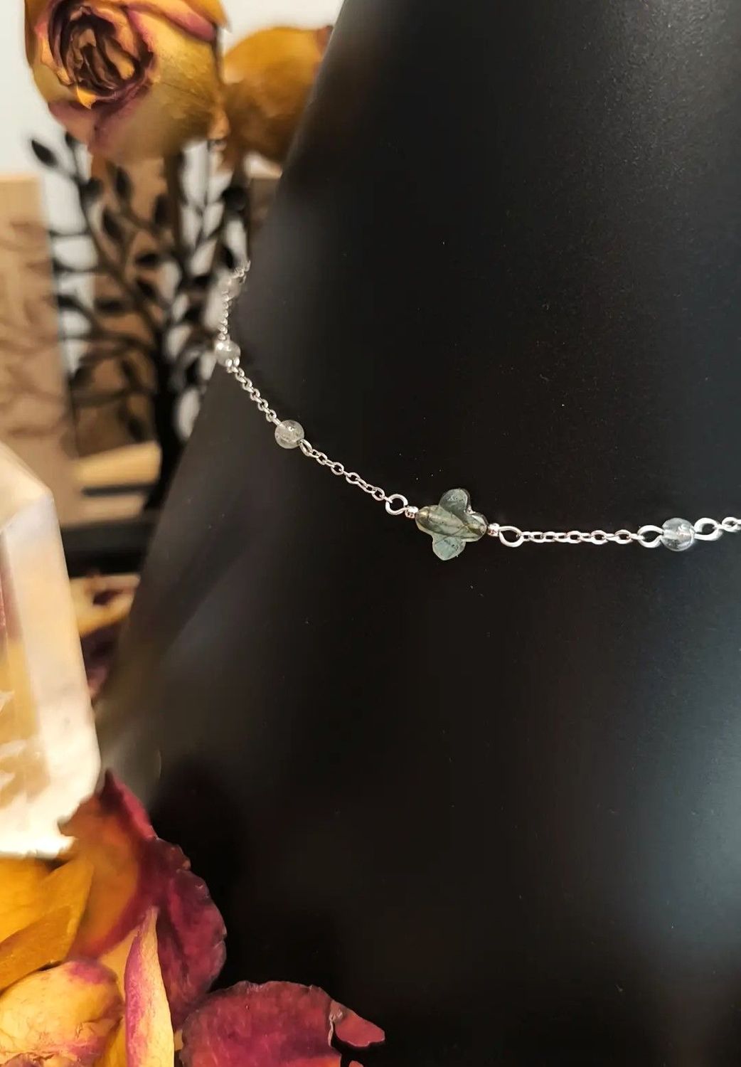 Collier Ras-de-cou "Amalya" en Labradotite et Acier Inoxydable Argenté